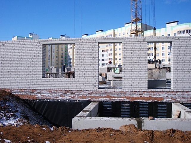 В нижнекамске строится. В нижнекамске строится. Строительство храма. Строящиеся дома. 31 микрорайон нижнекамск.