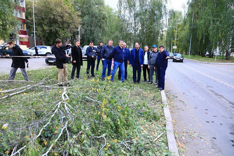 В Нижнекамск прибыл премьер-министр республики Алексей Песошин
